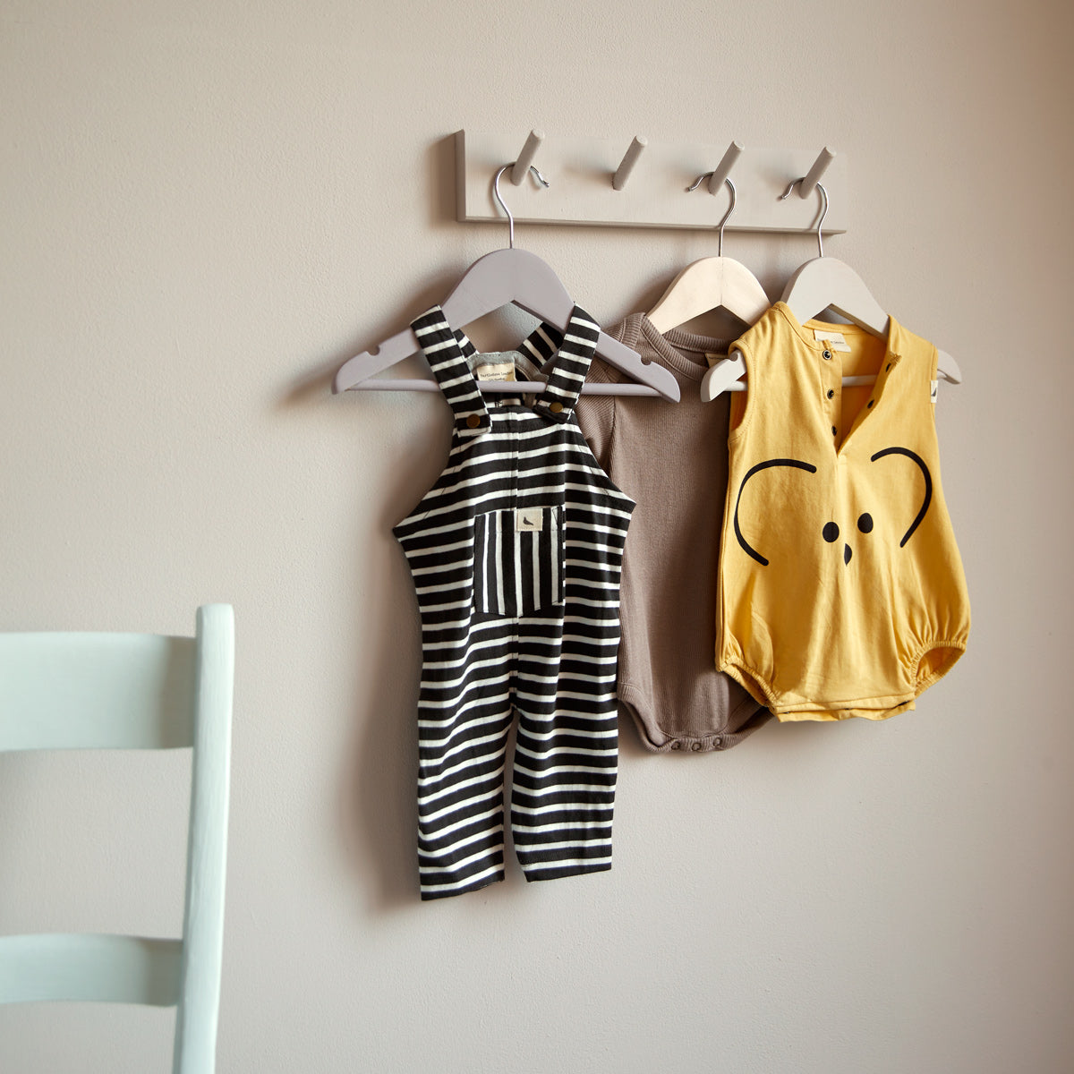 Paw Print - Lifestyle