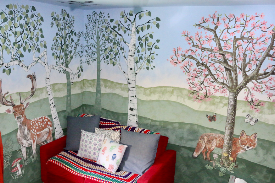 Mural by artist Caroline Rudge|Claypaint mural by artist Caroline Rudge|Caroline Rudge Claypaint mural|Earthborn mural by artist Caroline Rudge|Caroline Rudge Mural