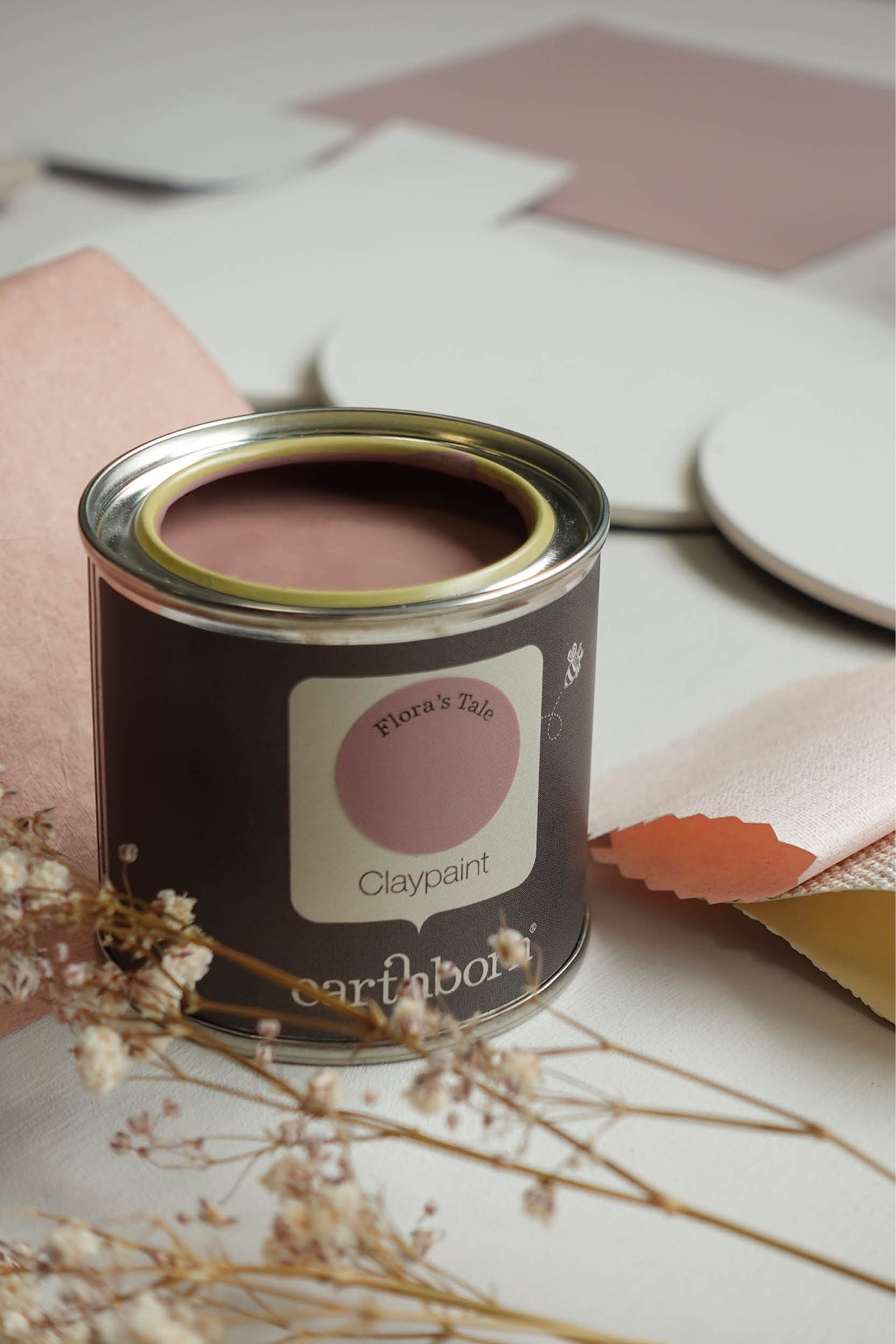 Flora's Tale - Lifestyle