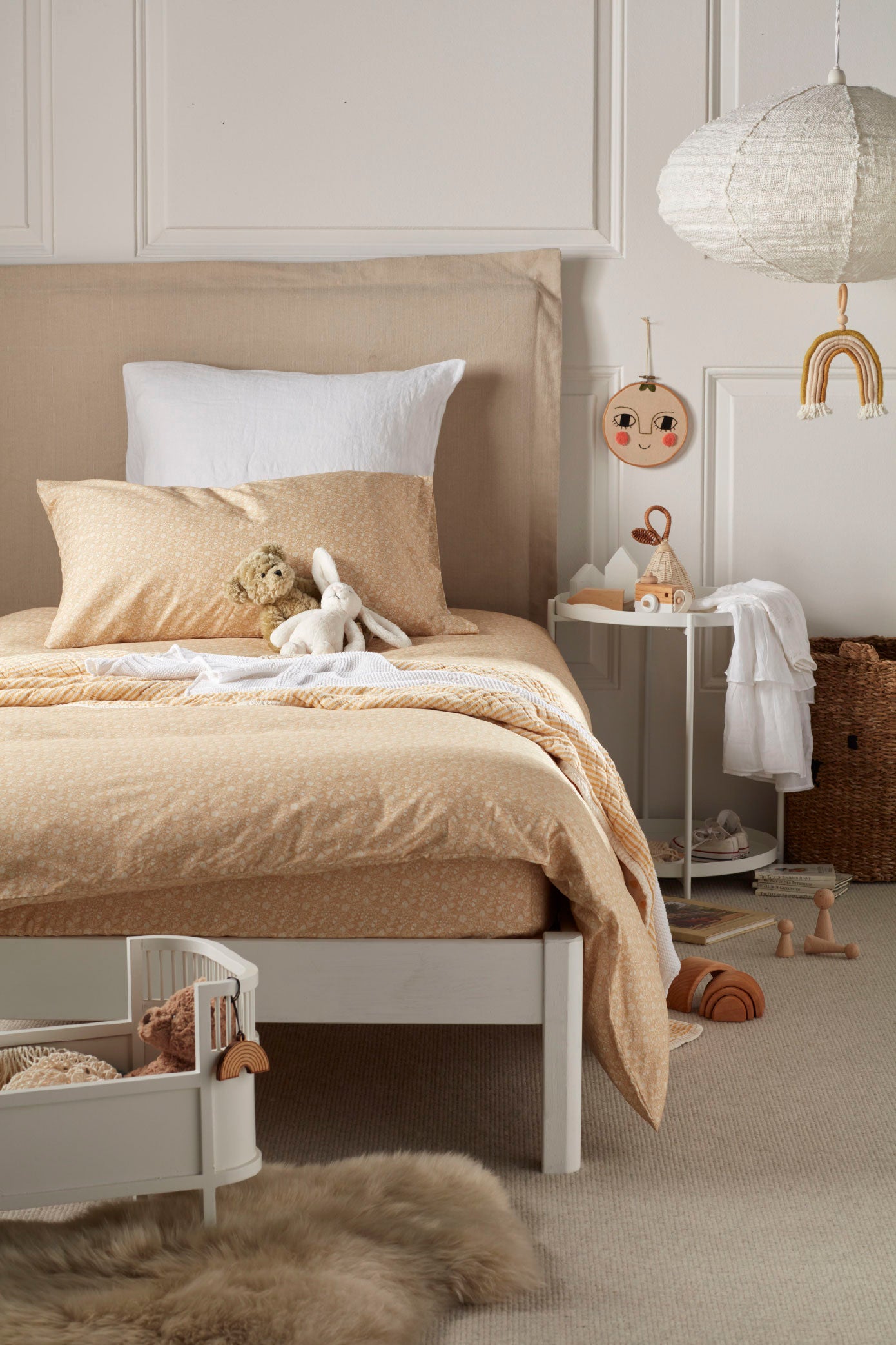 White Clay - Lifestyle