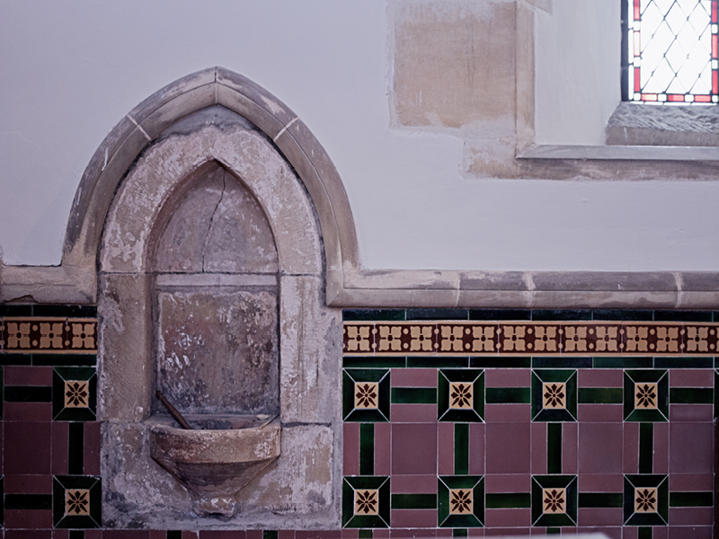 Areas of lime plaster were restored with Earthborn's breathable Casein Filler in St James Church Halloughton