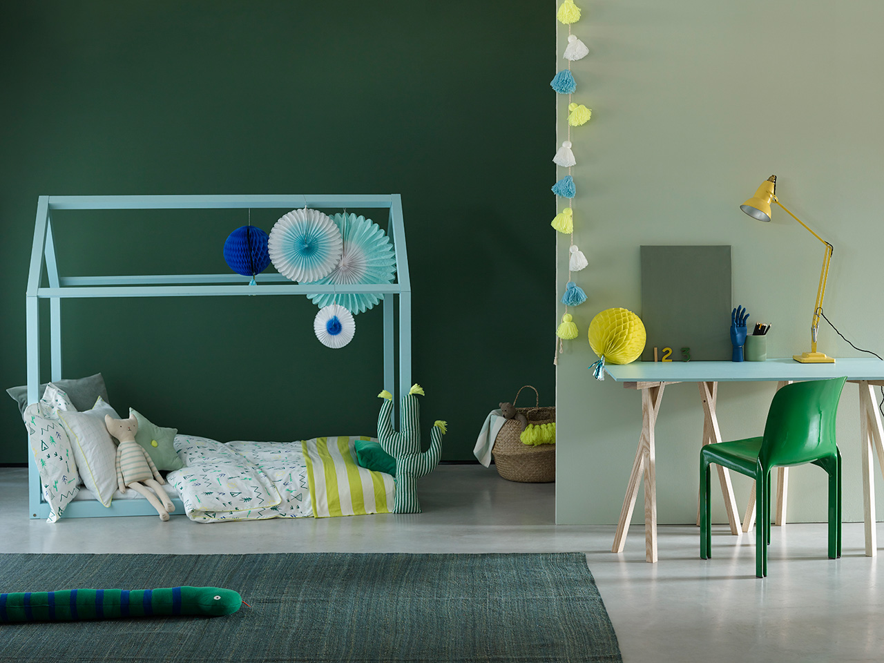 Child friendly paint for cot best sale