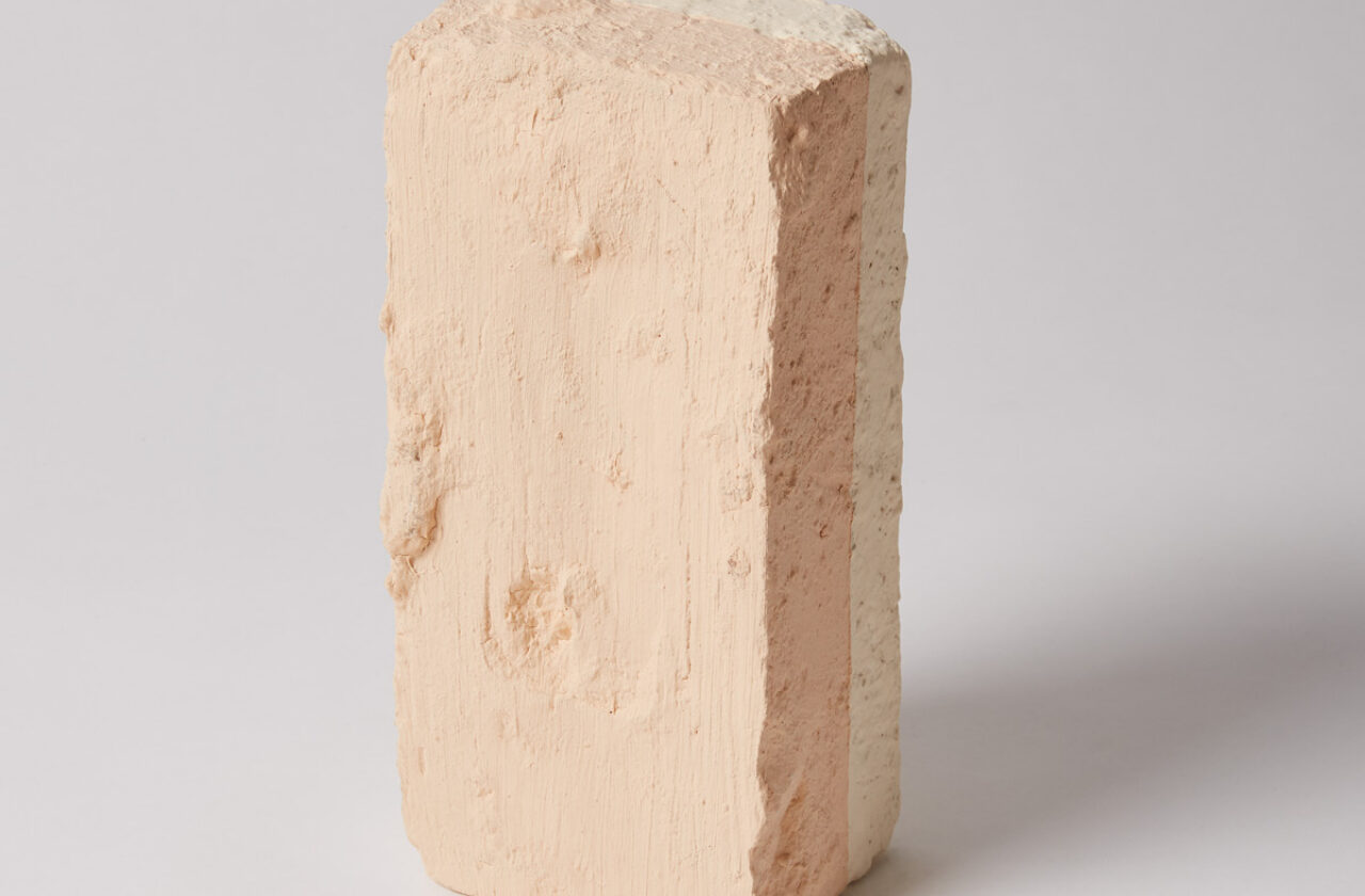 Silicate Colour Apricot side - brick shot