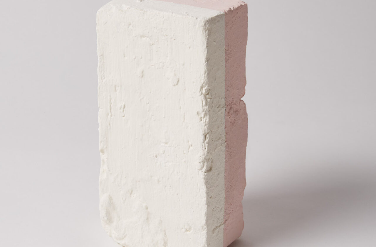 Silicate Colour Ivory side - brick shot