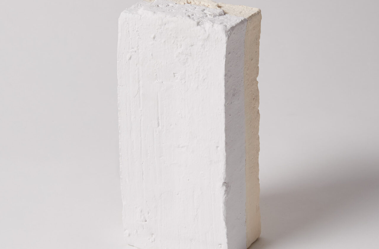 Silicate Colour Pebble side - brick shot