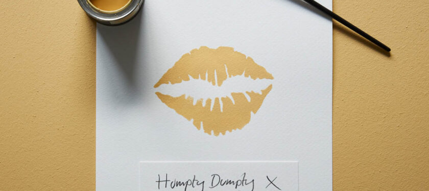 Brush shot Humpty Dumpty