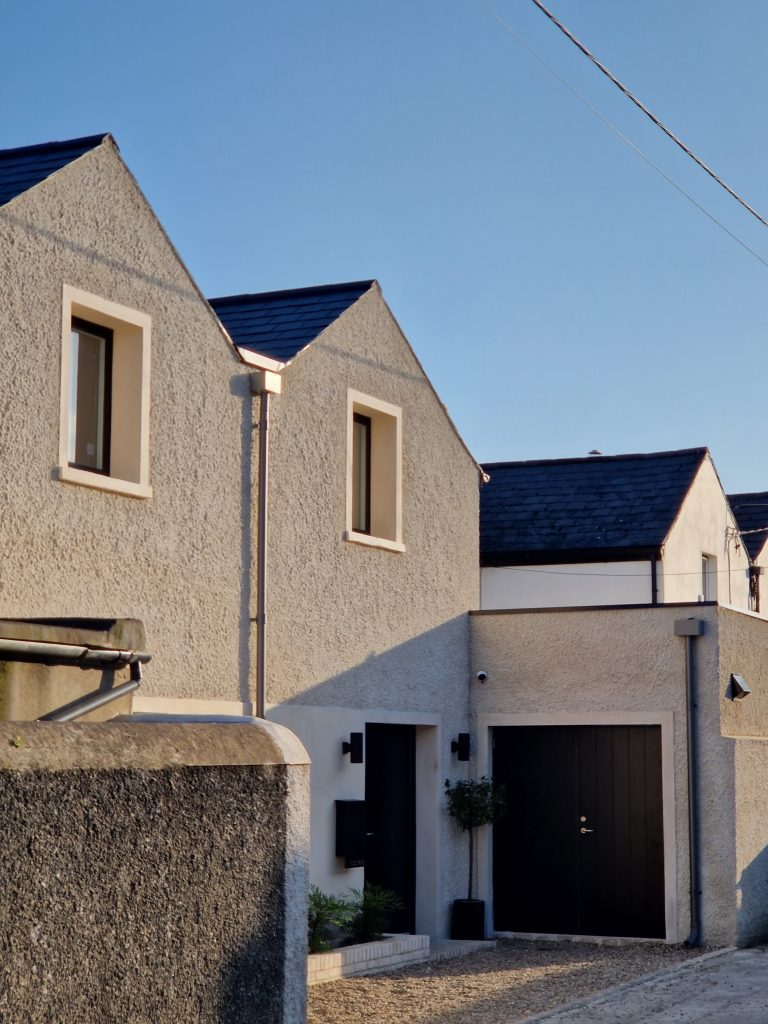 Street view of Bray Coach House.